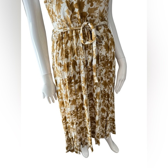 Embellished Gold and Floral Sleeveless Midi Sundress - Picture 3 of 5